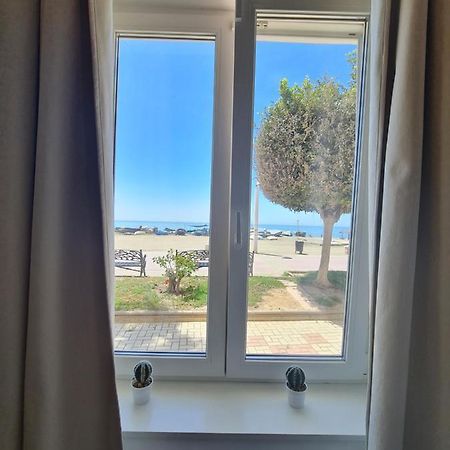 Estudios Tisifone La Cala Del Moral Экстерьер фото